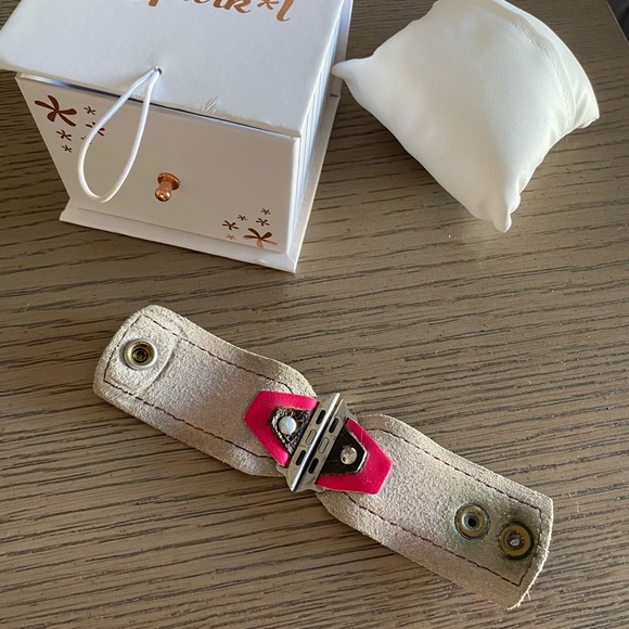 spark*l apple watch band upcycled Authentic louis Vuitton leather LV 42/44 - Picture 3 of 4